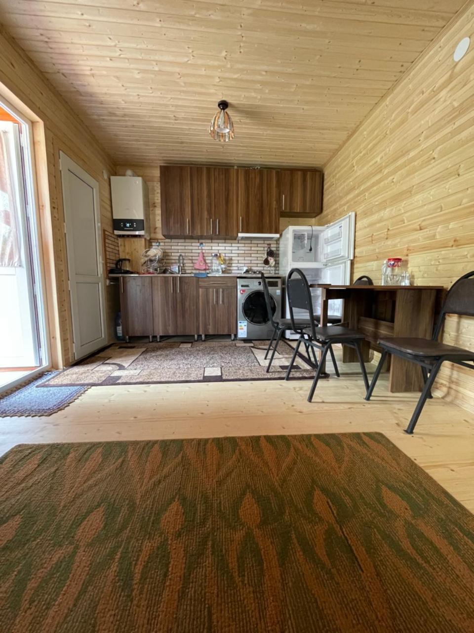 Warm House photo 3