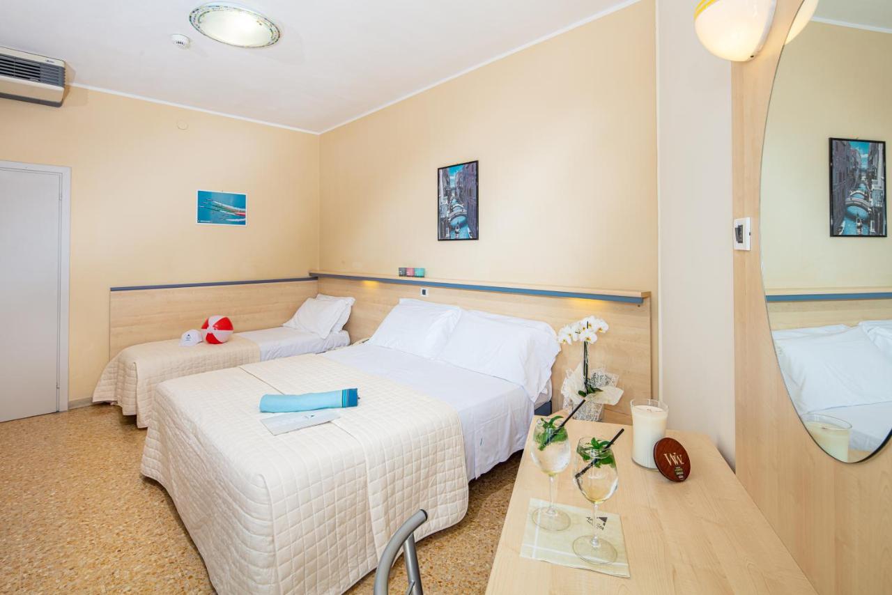 Hotel Condor photo 2
