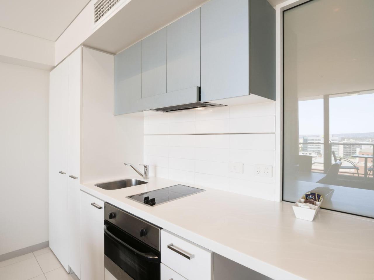 Photo - Oaks Adelaide Horizons Suites