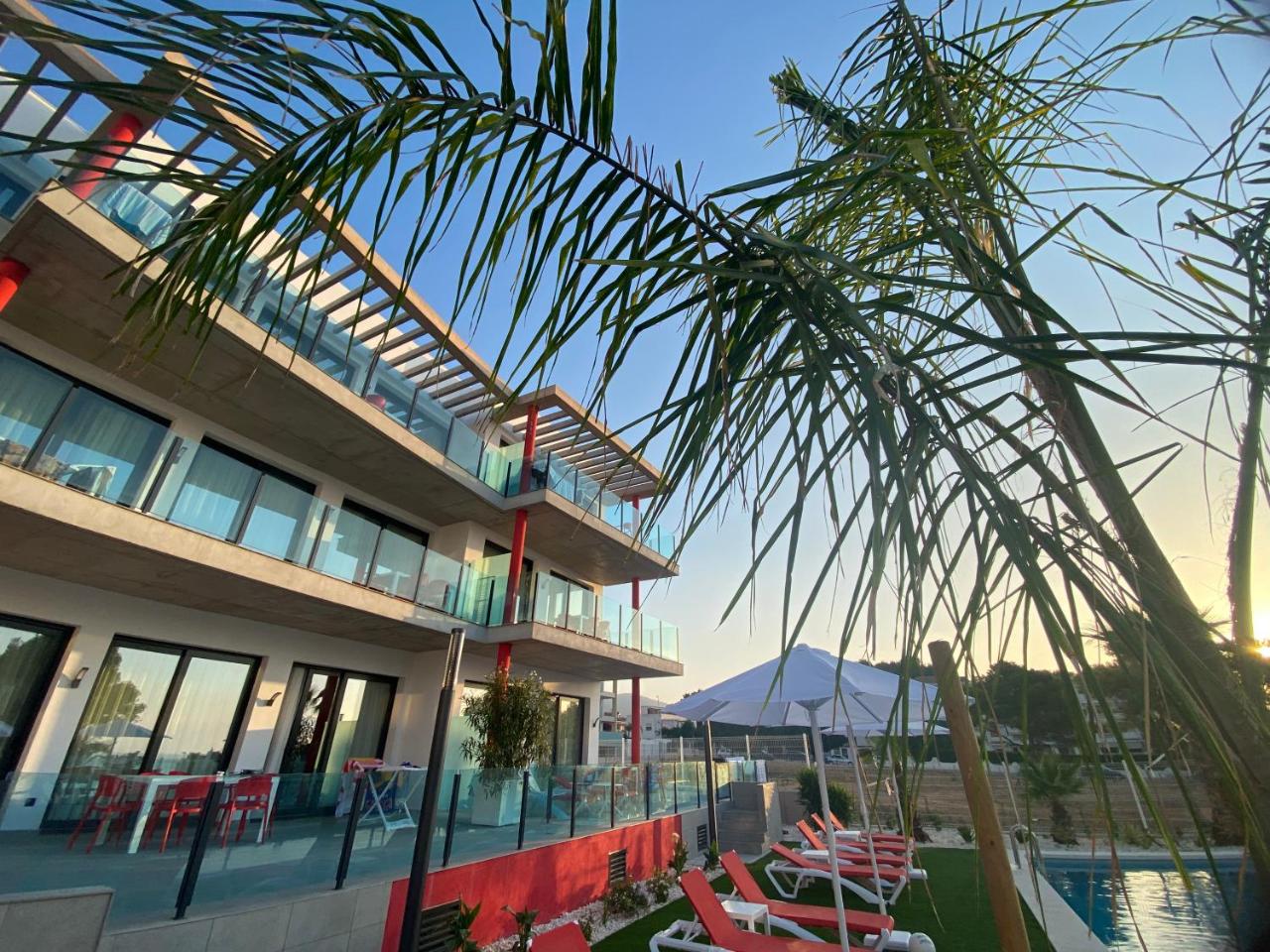AZAHAR BEACH Red Apartments & Spa - 4