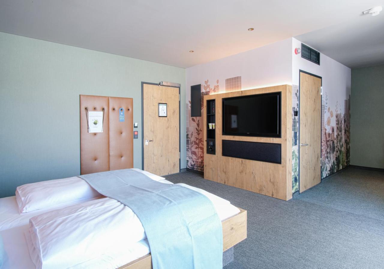 RiKu HOTEL Göppingen photo 2