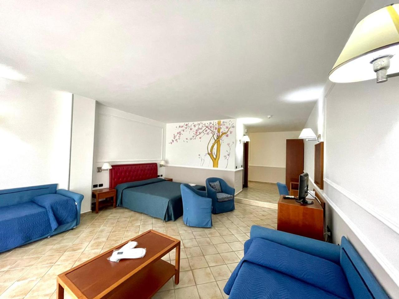 Gli Dei photo 4