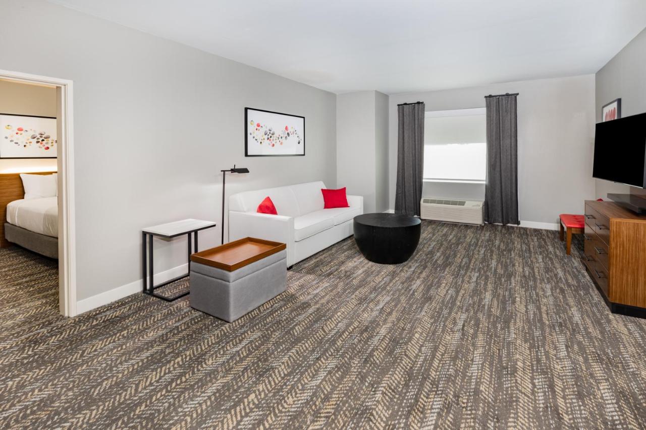 Hawthorn Extended Stay by Wyndham Oklahoma City Airport photo 4