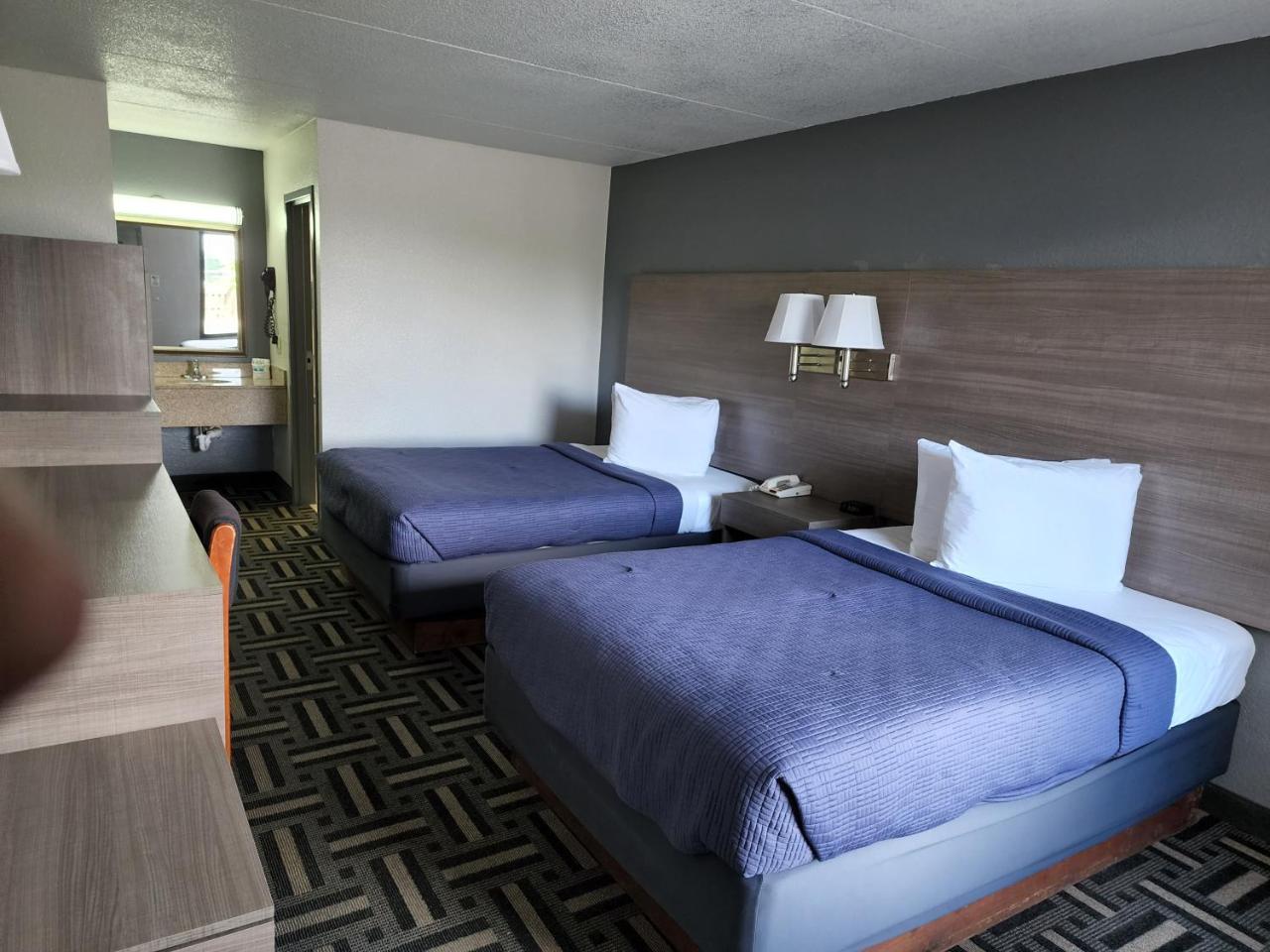 Drakes Creek Inn photo 3