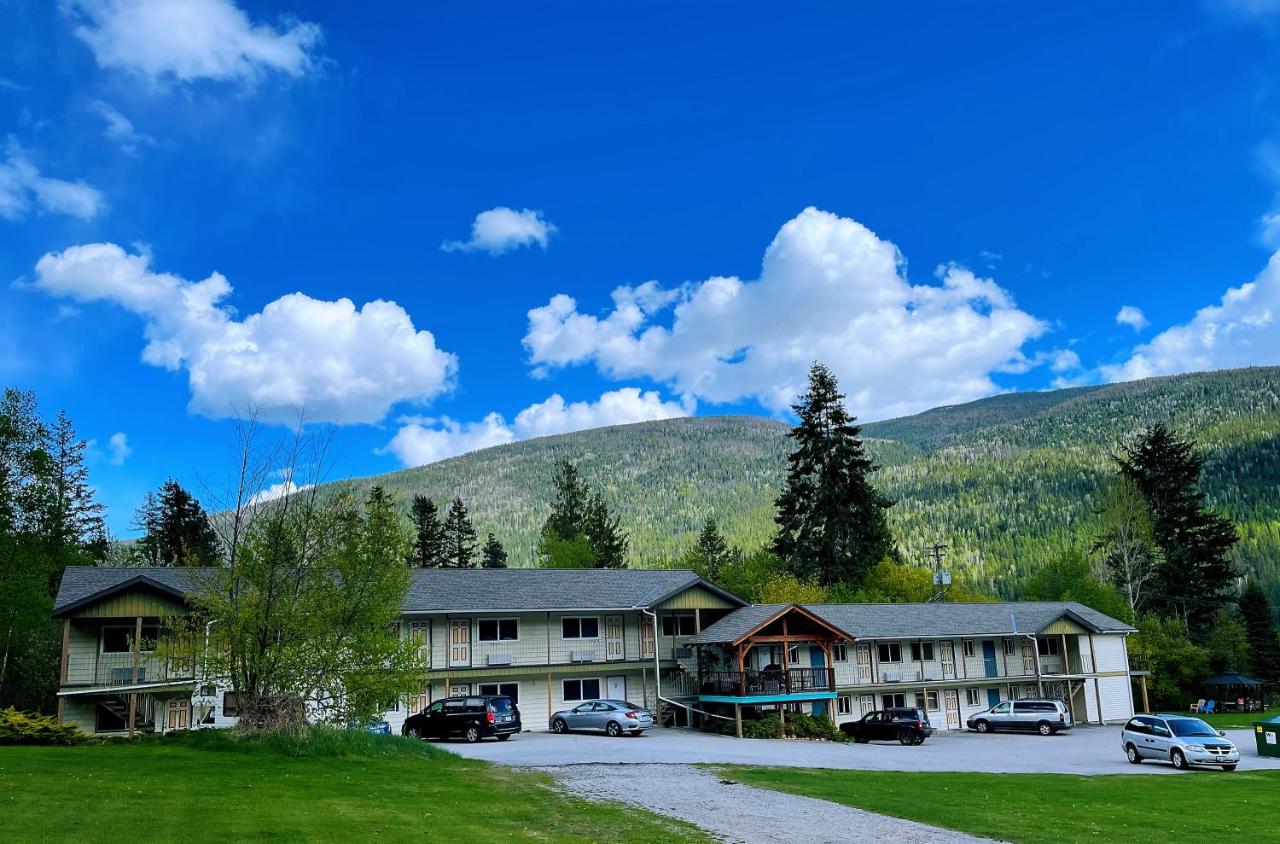 Kokanee Glacier Resort photo 2
