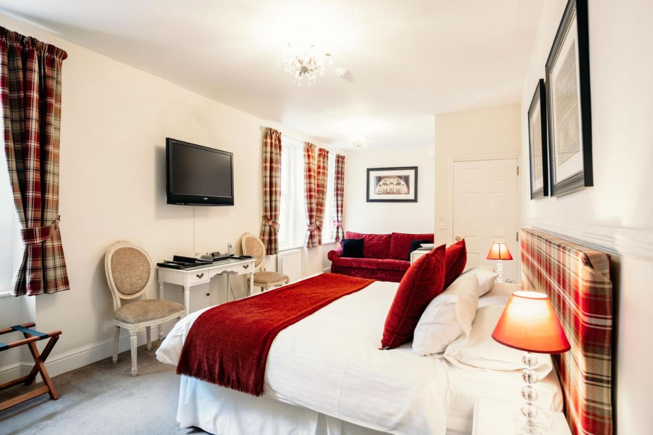The Town House - 3