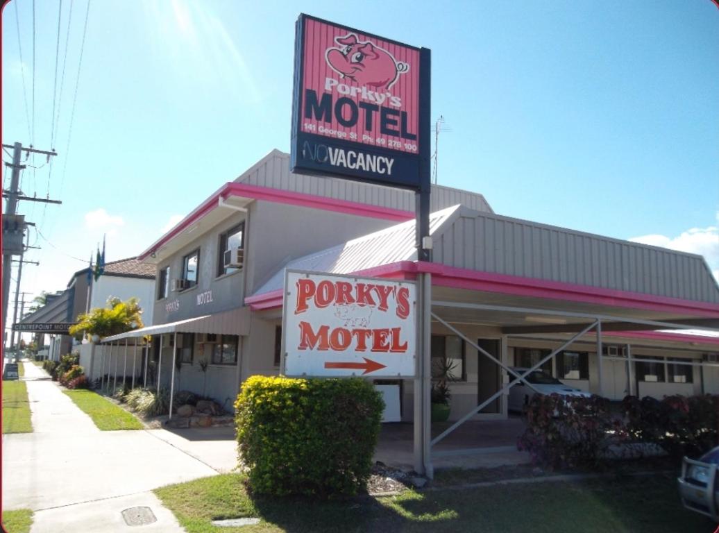 Porky's Motel Rockhampton photo 4