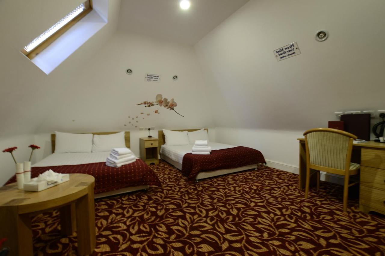 Best Western Ilford Hotel photo 2