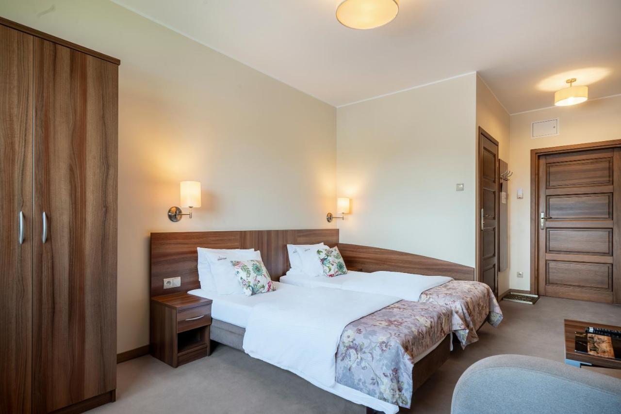 Łabędź Hotel Karczma photo 3