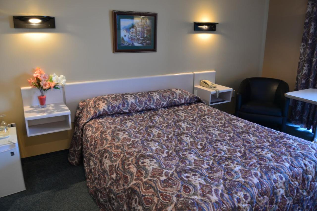 Travelodge by Wyndham Saint-Liboire photo 2