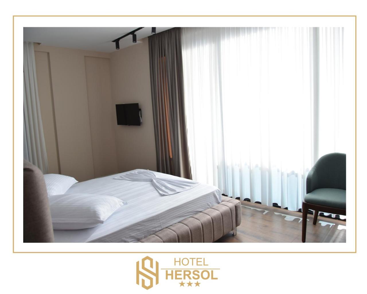 HOTEL HERSOL photo 2
