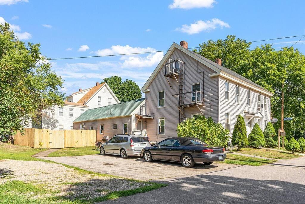 NEW!! Lovely unit w/ PRIVATE Hot Tub and patio! photo 4