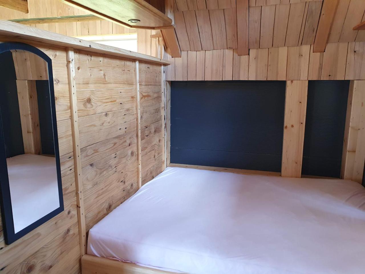 Planinska koliba Ajdanovici Jelovac Nisicka visoravan photo 3