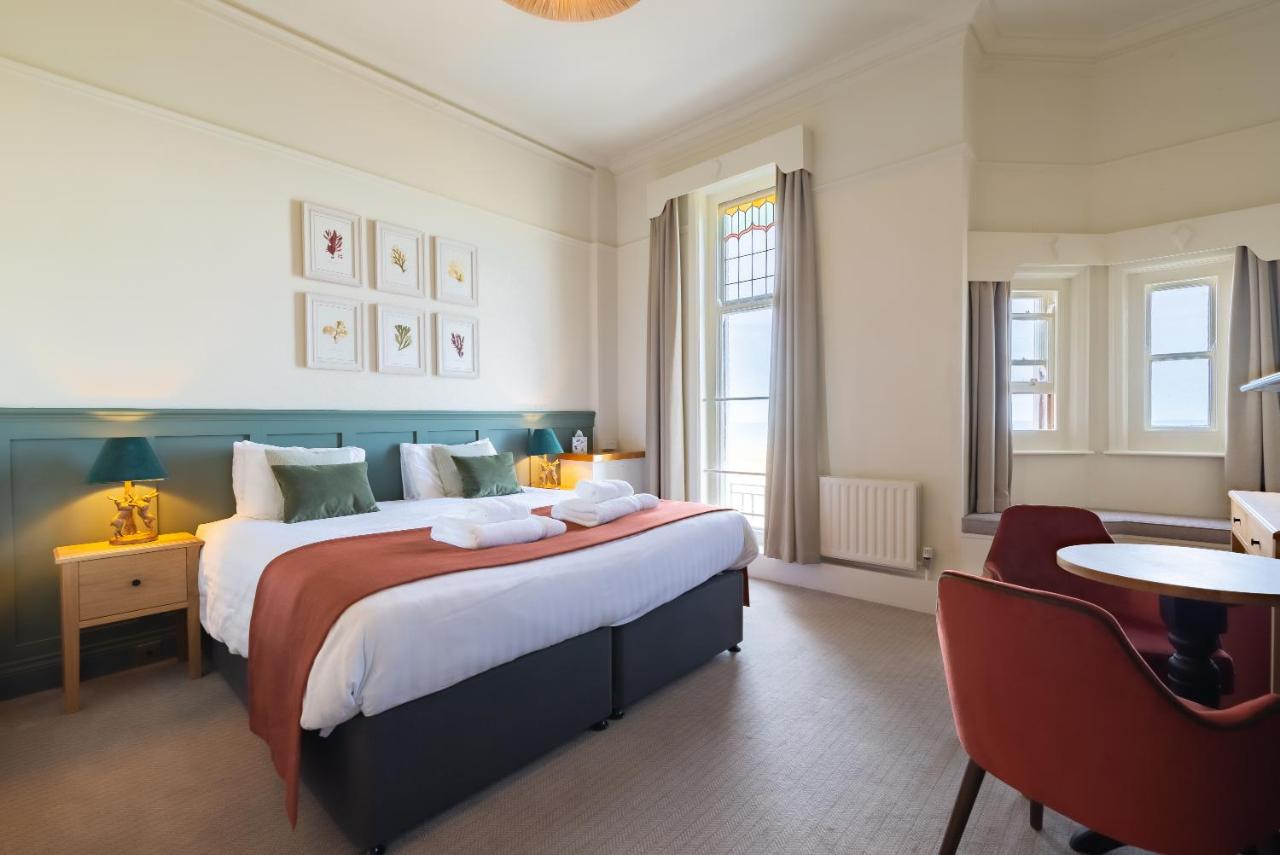 Cliftonville Hotel photo 2