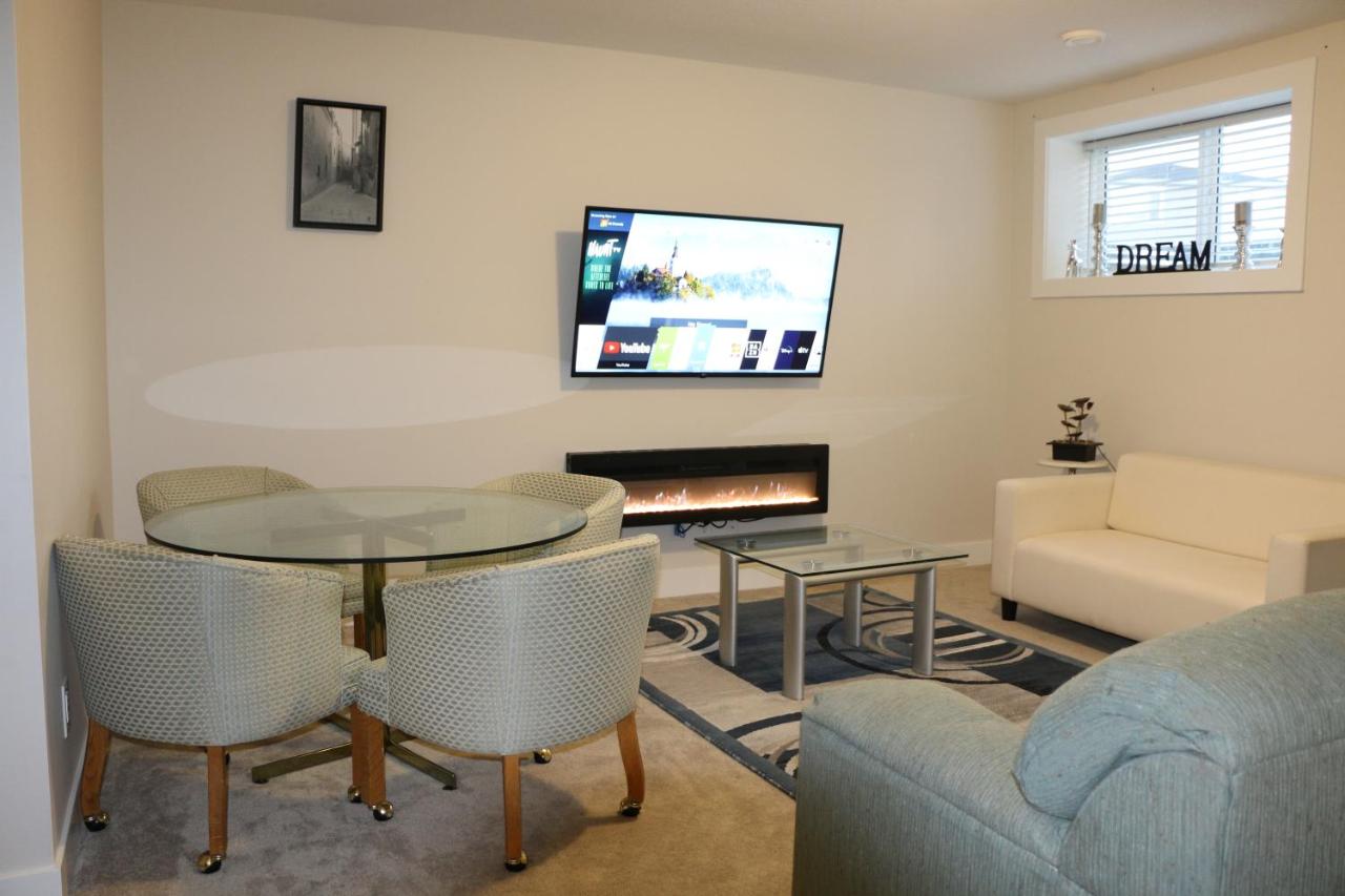 Guest Suite in Calgary photo 2