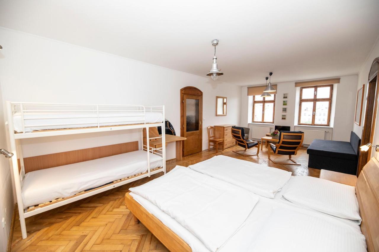 Hotel Praha photo 2