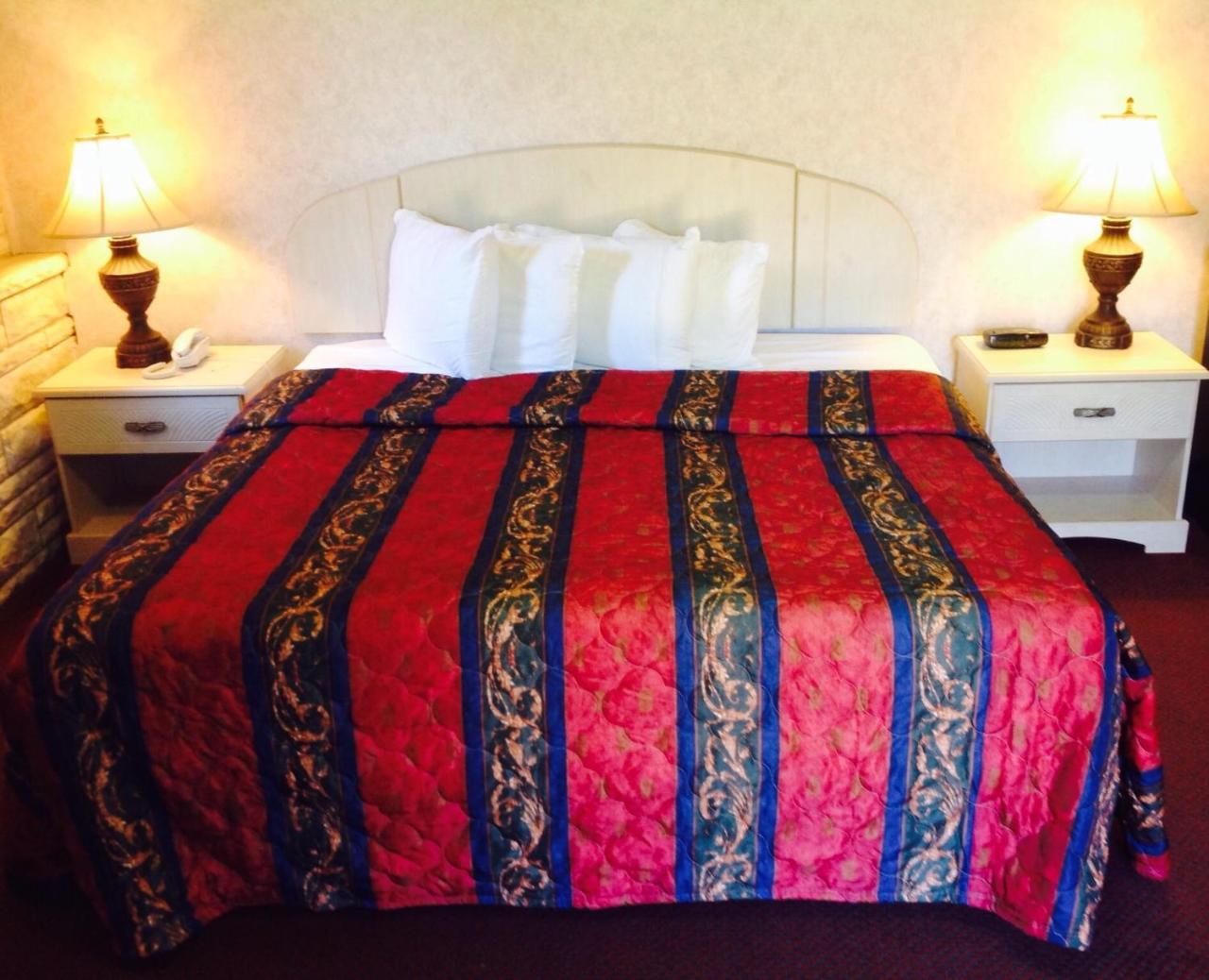 Red Carpet Inn and Suites - Hammonton West/Winslow Township photo 4