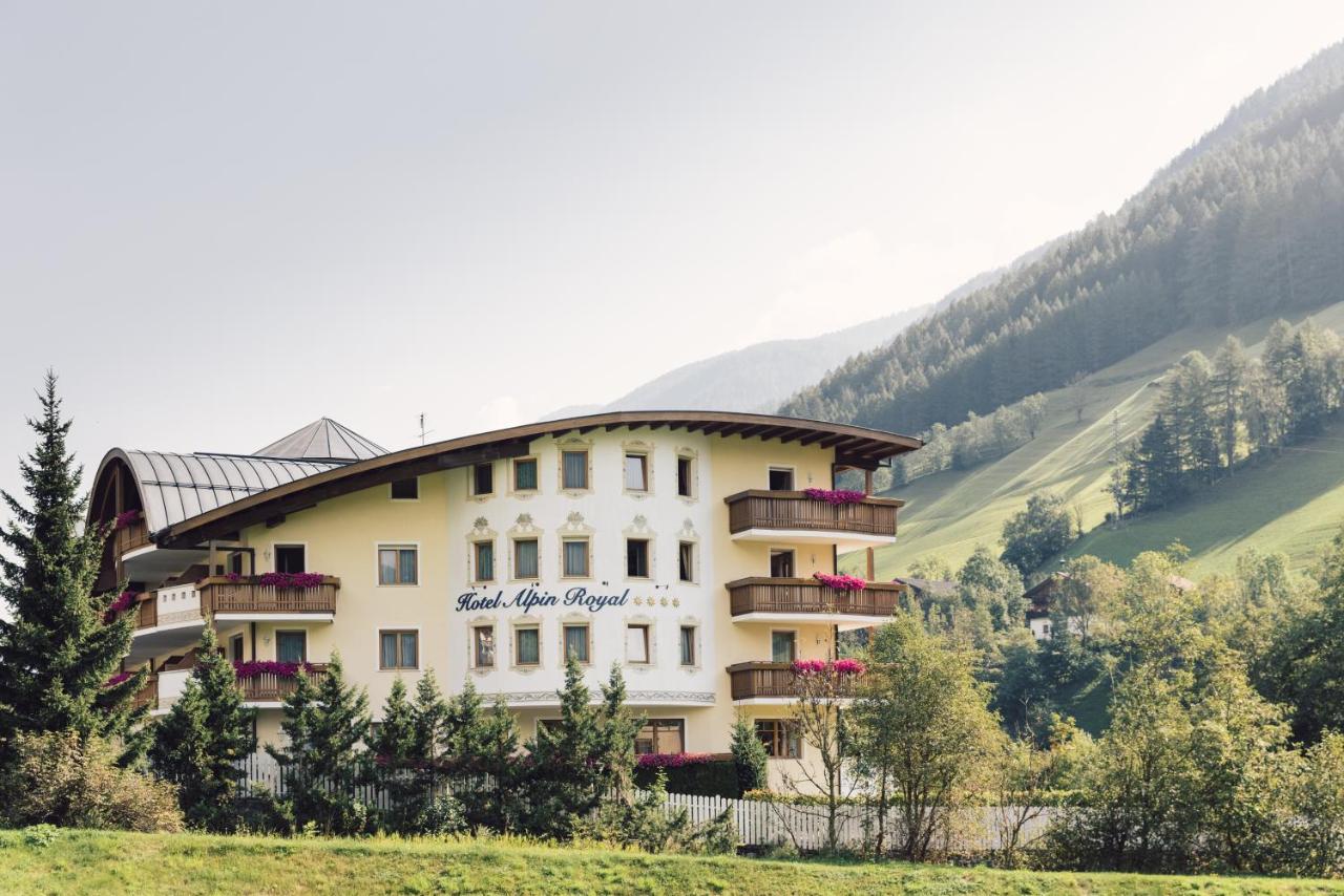 Wellness Refugium & Resort Hotel Alpin Royal - Small Luxury Hotels of the World photo 2