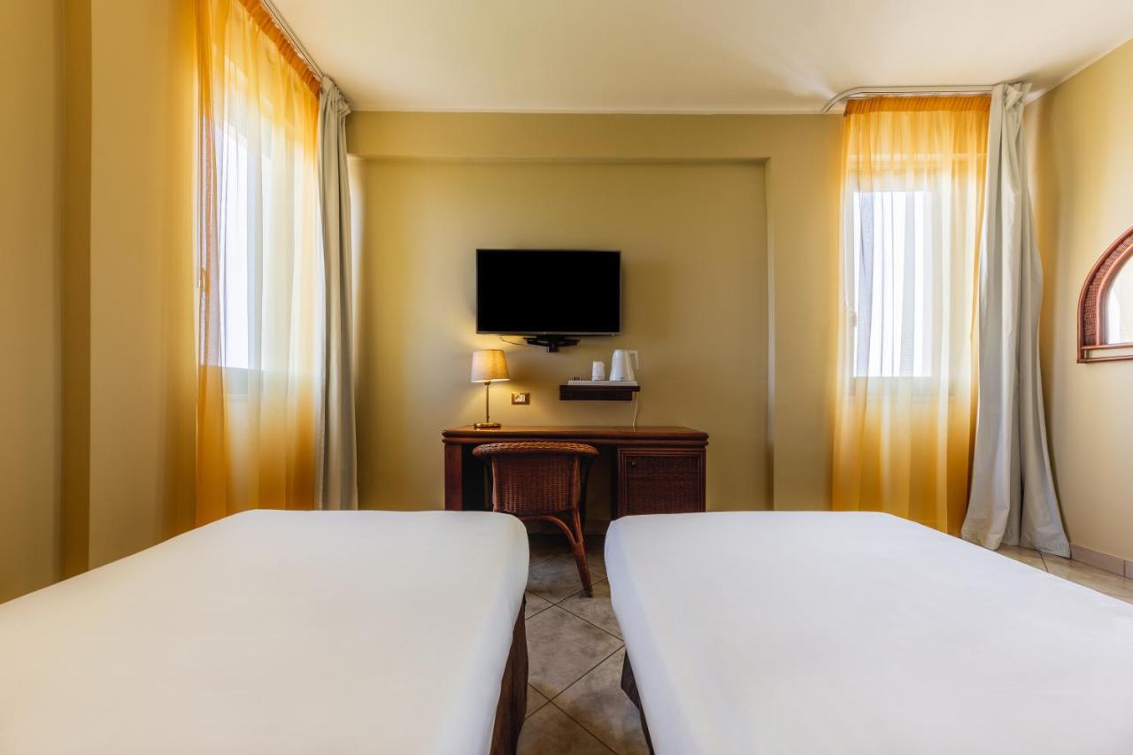 Apulia Hotel Taranto Ara Solis photo 3