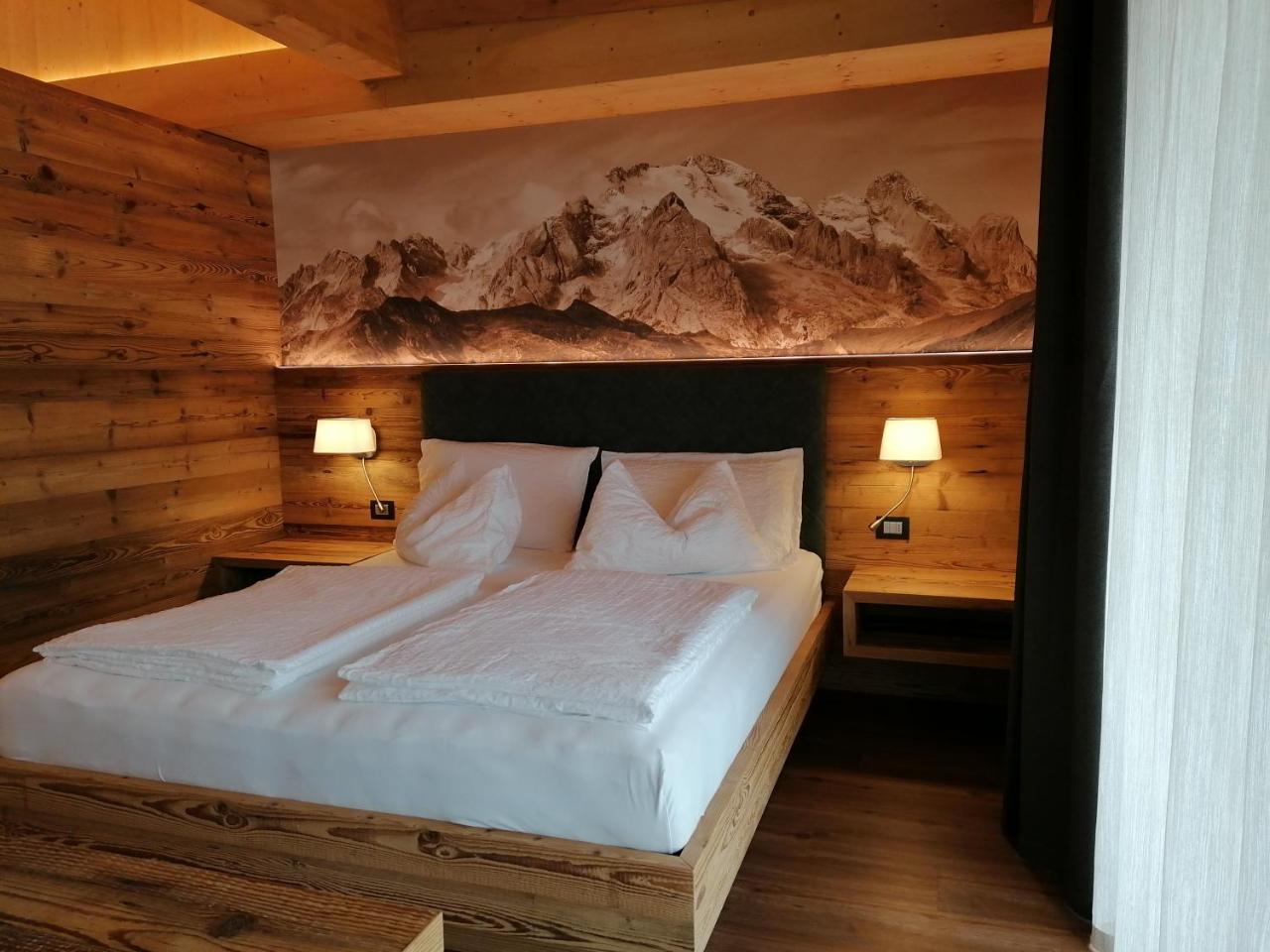 DOLOMITES B&B - Suites, Apartments and SPA - 3