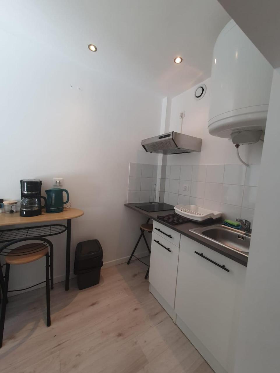 APPARTEMENT HYPER CENTRE - Place du Minage - 5