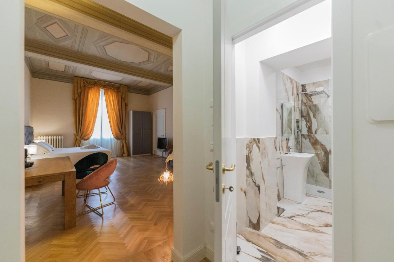 Aldrovandi Luxury Suites and Apartment - 6