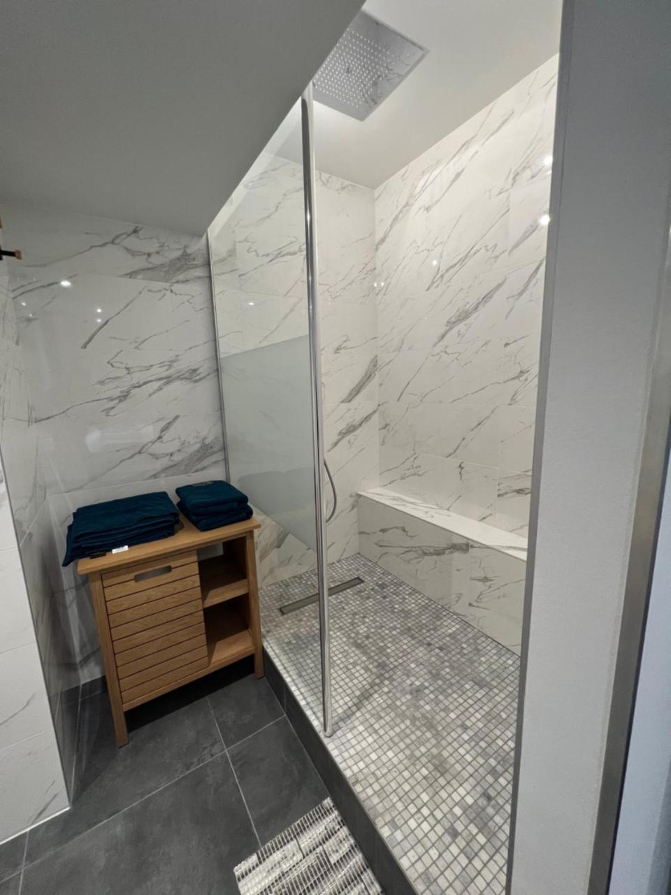 LE 46 : Superbe appartement jacuzzi - 2