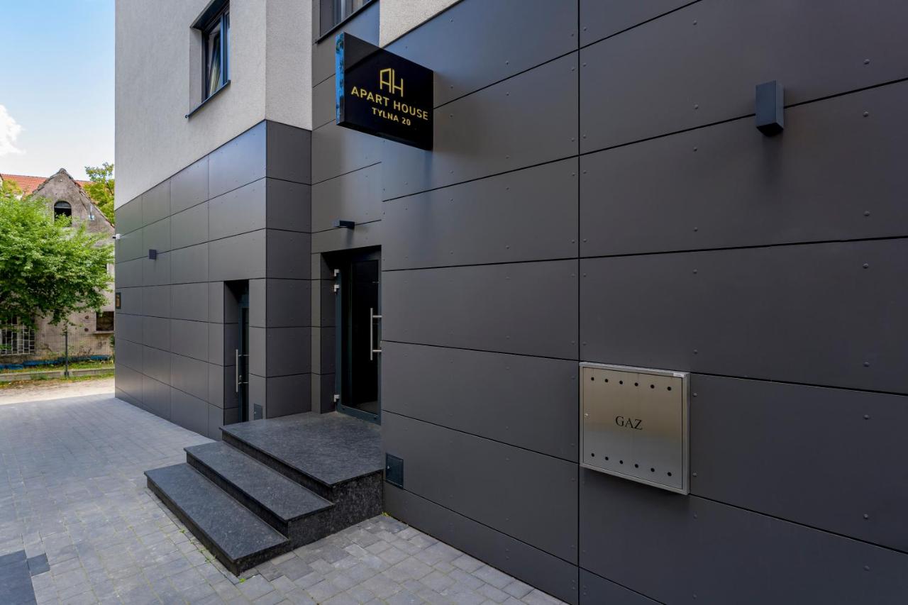 Apart House, Tylna 20 - 4