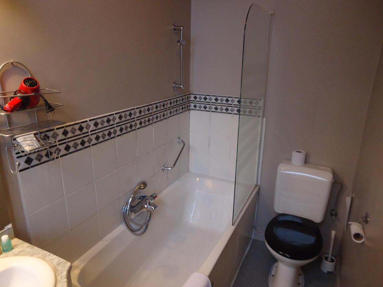 Erasmus Hotel photo 3