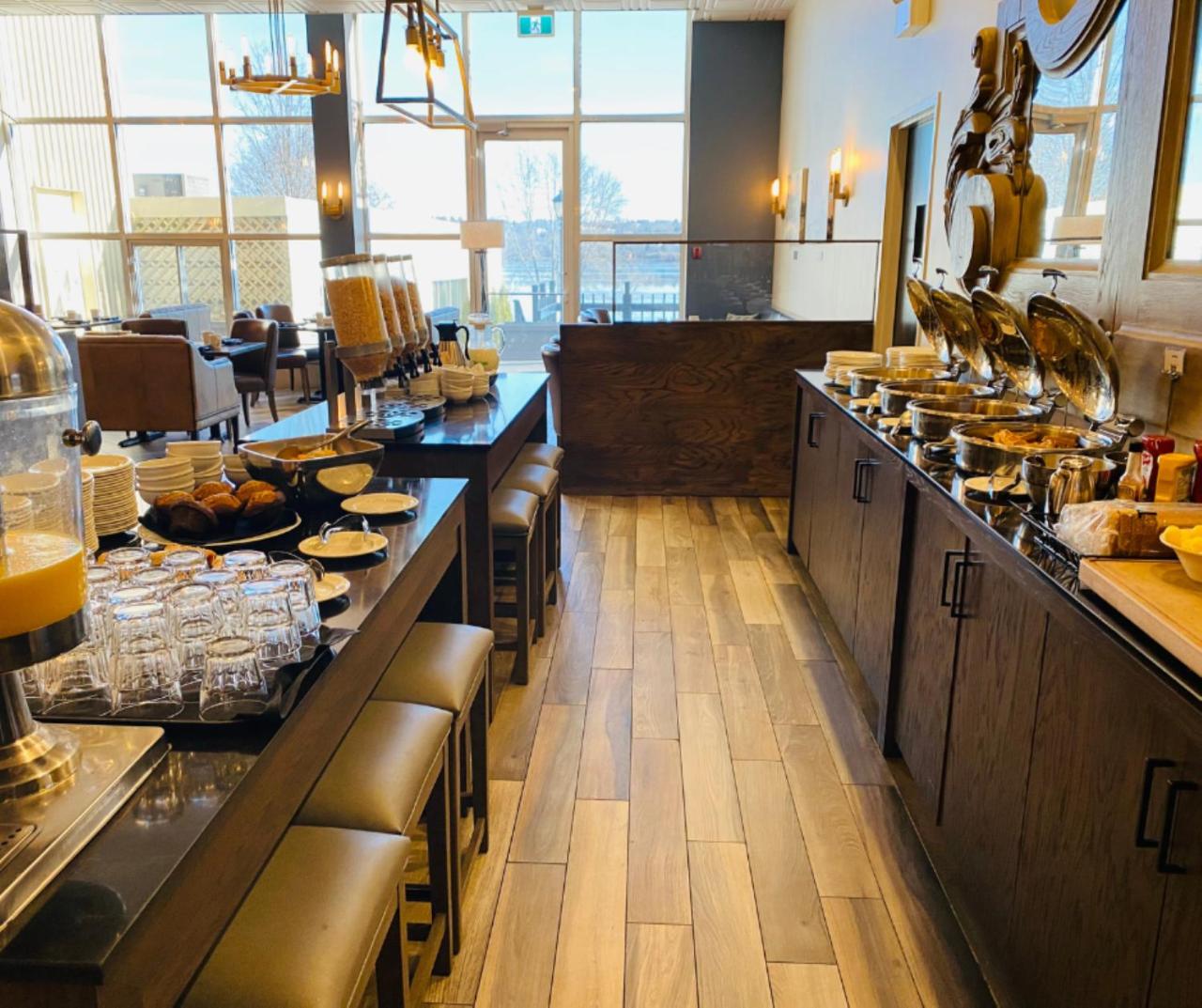 Photo - Crowne Plaza Fredericton Lord Beaverbrook by IHG