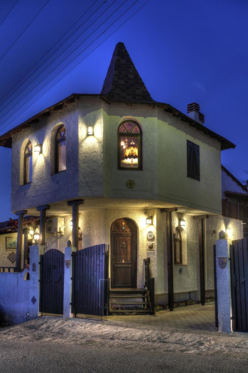 Chateaux Constantin Agistro photo 2