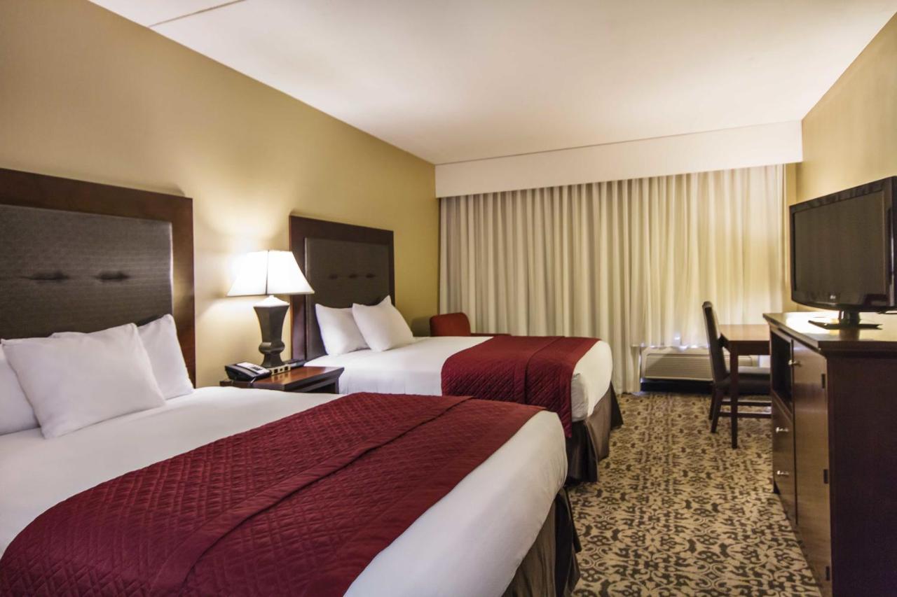 Photo - Grand Oaks Hotel
