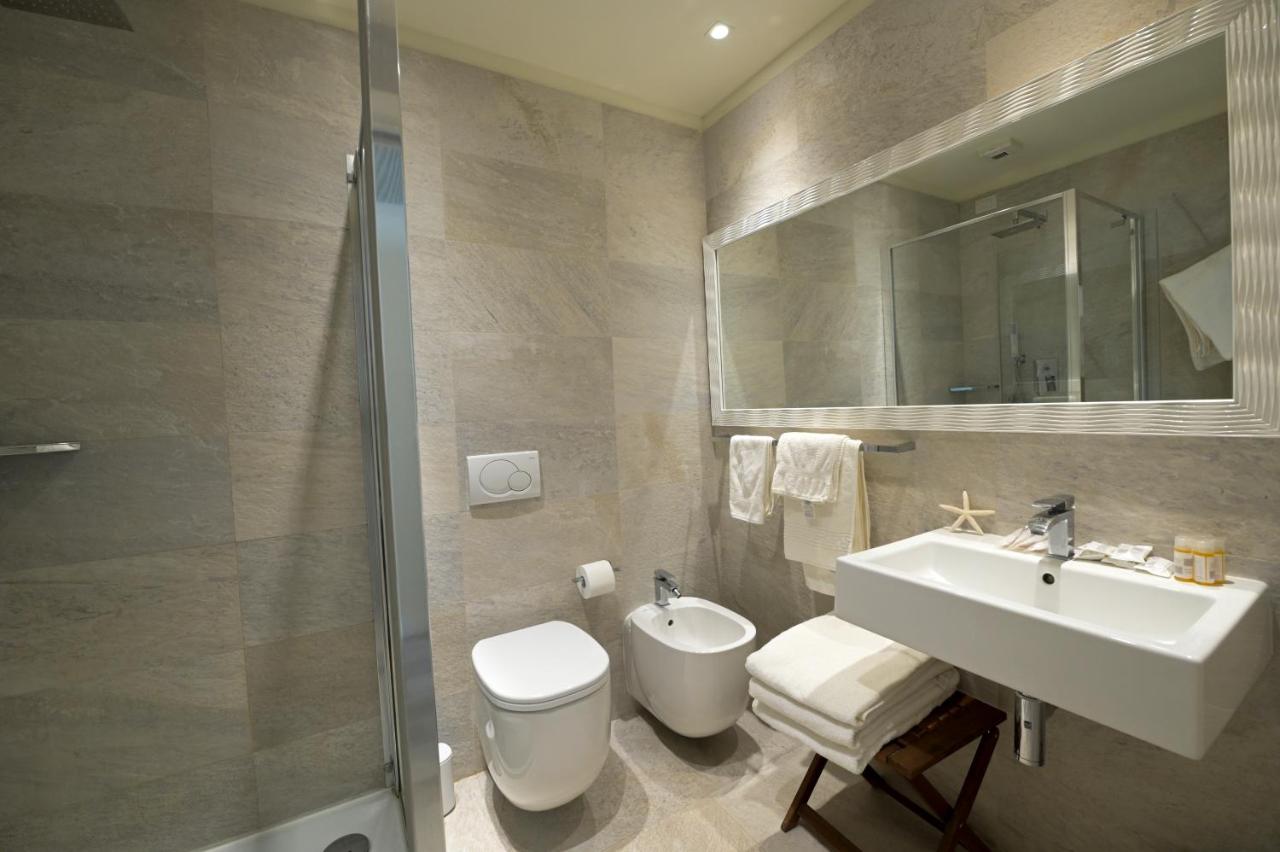 Hotel Aristeo Rimini fronte mare photo 4