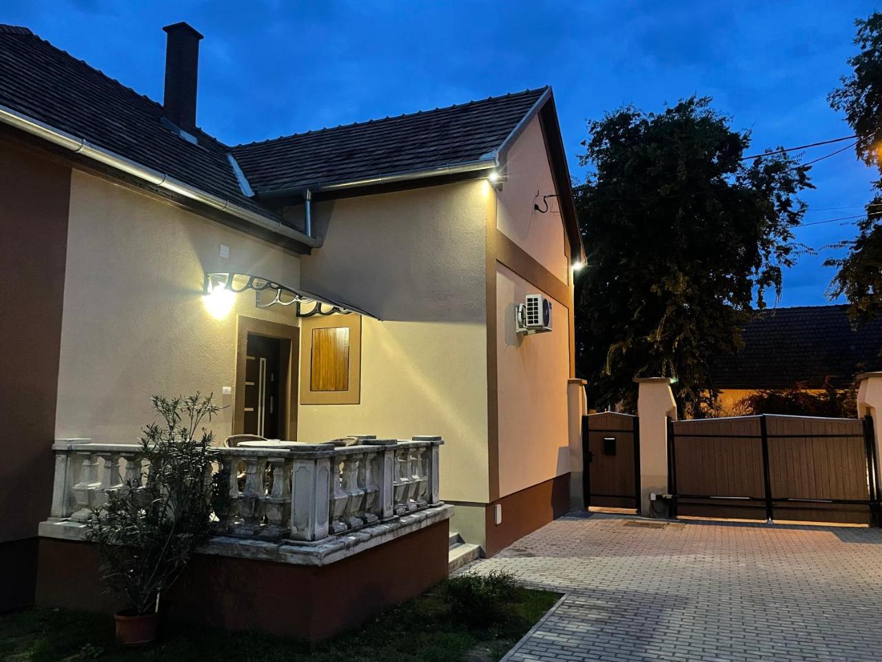 Kovács Apartmanház - 4