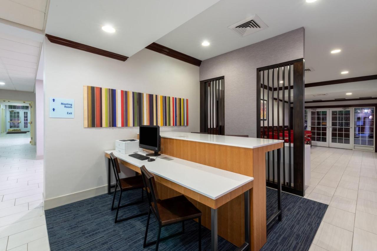 Foto - Holiday Inn Express State College at Williamsburg Square by IHG