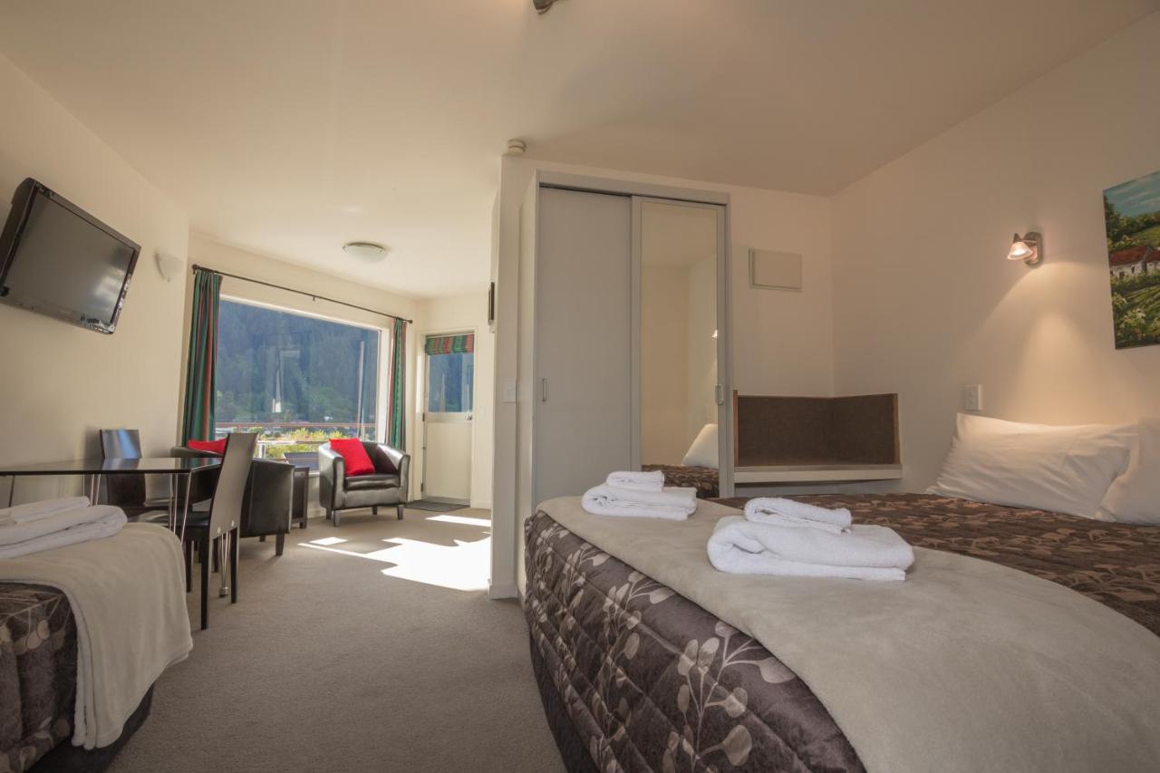 Caples Court Motel & Apartments photo 3