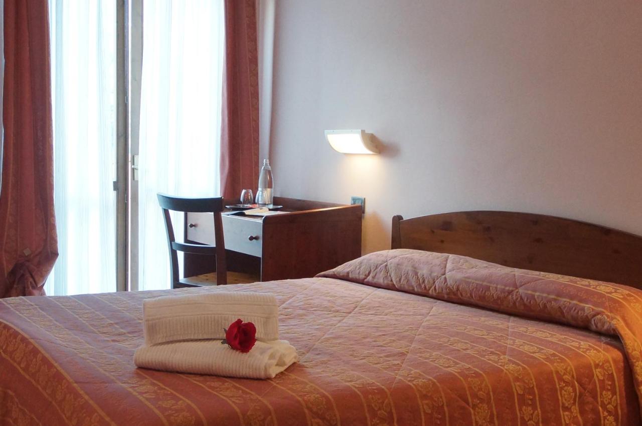 Hotel Garnì Al Poggio photo 4