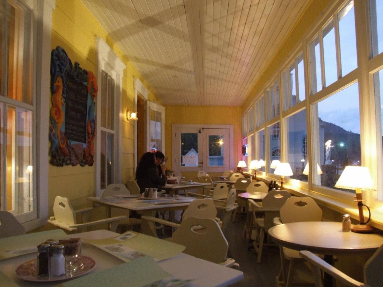 Auberge du Café chez Sam photo 3