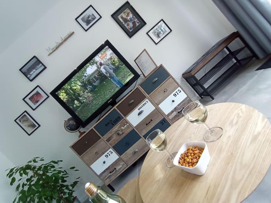 Joli gîte indépendant au calme tout confort wifi draps et serviettes incluses parking gratuit - 2