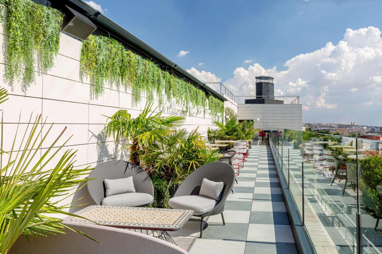 Radisson RED Madrid - 4