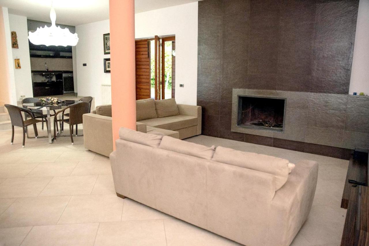 Charming villa in Alvignano with private pool - 4
