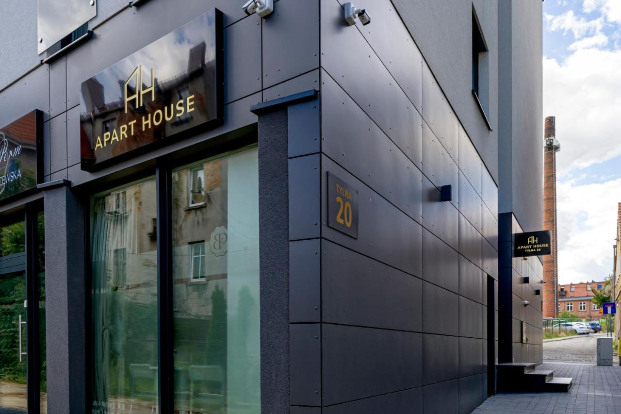 Apart House, Tylna 20 - 3