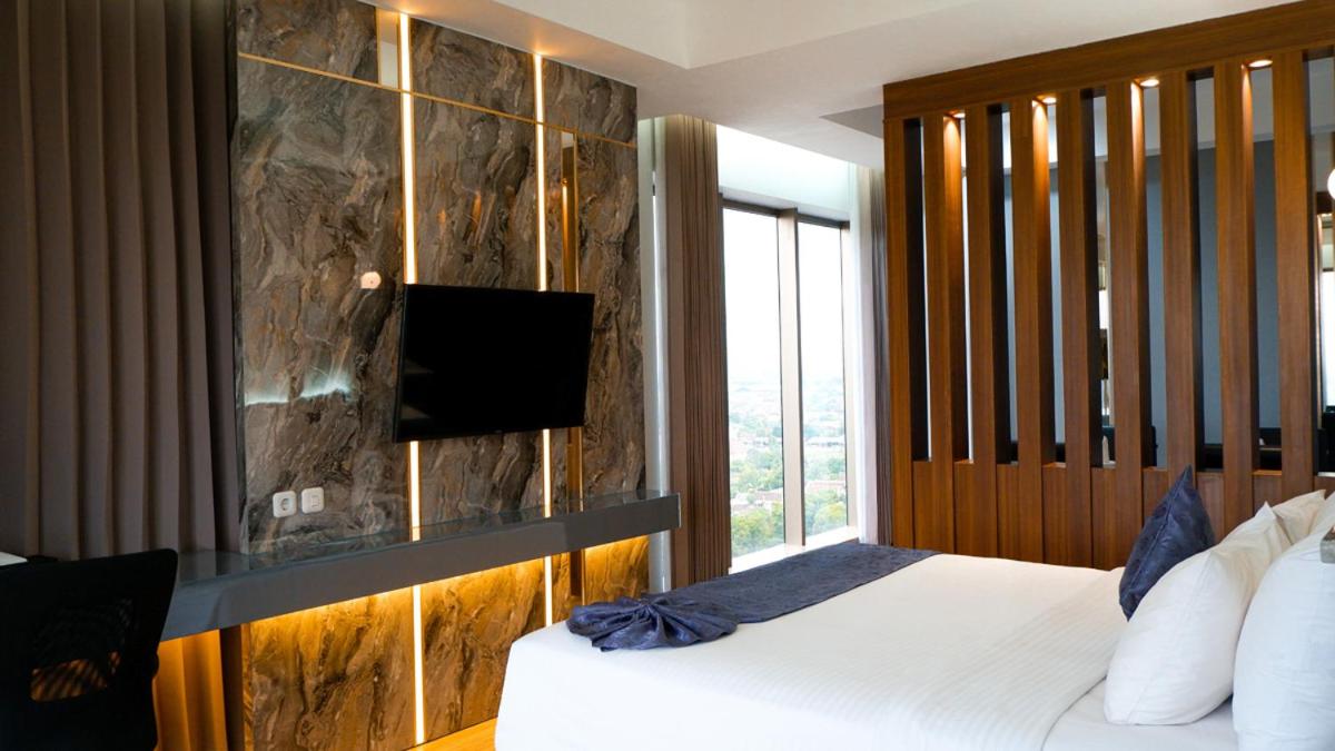 Sunrise Hotel Mojokerto photo 2