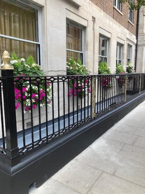 Astor Court Hotel