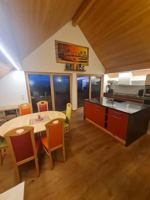 Großzügige Ferienwohnung am Skigebiet Bödele mit Rheintalblick - 4