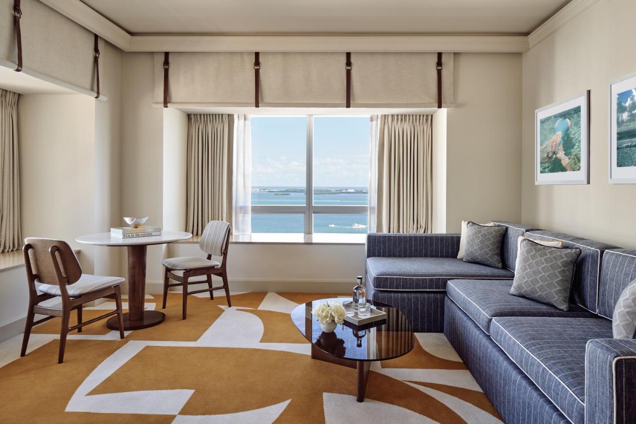 Four Seasons Hotel Miami - 3