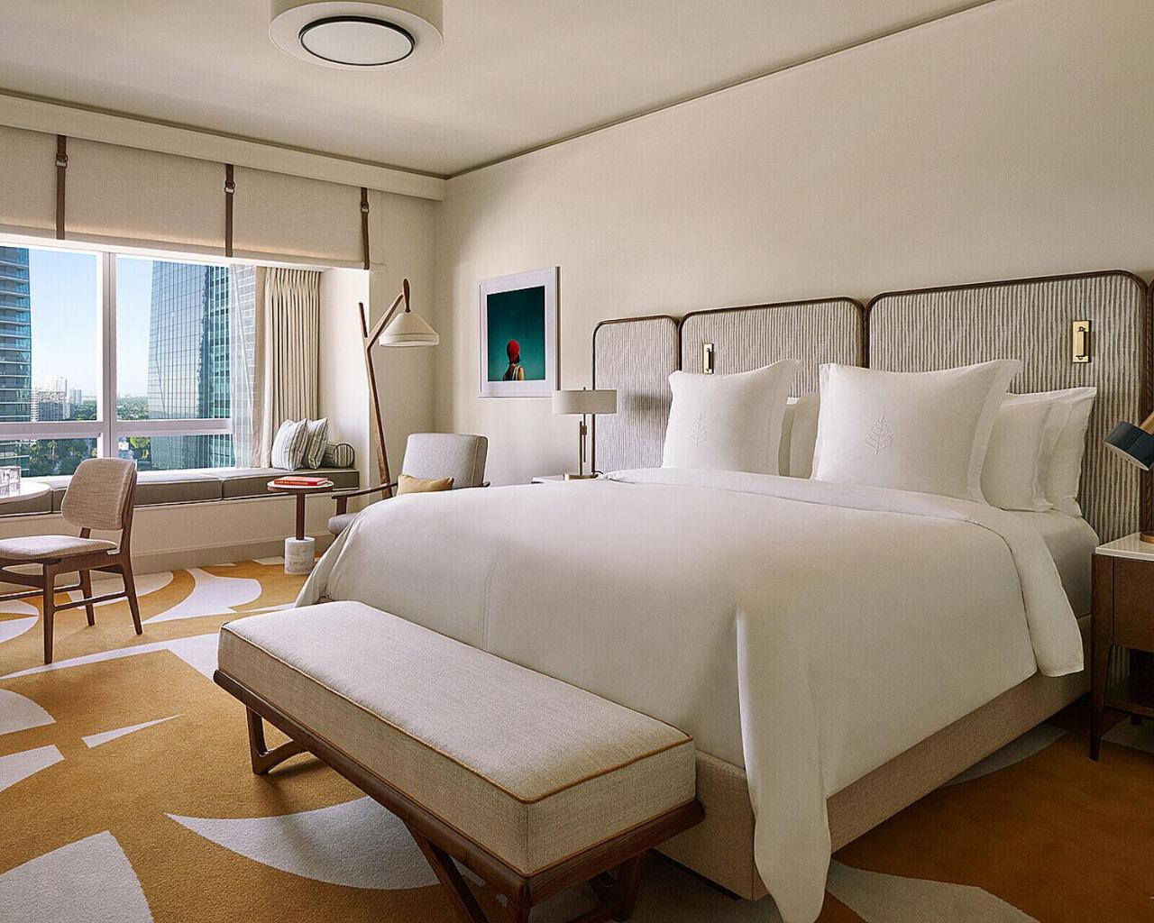 Four Seasons Hotel Miami - 6