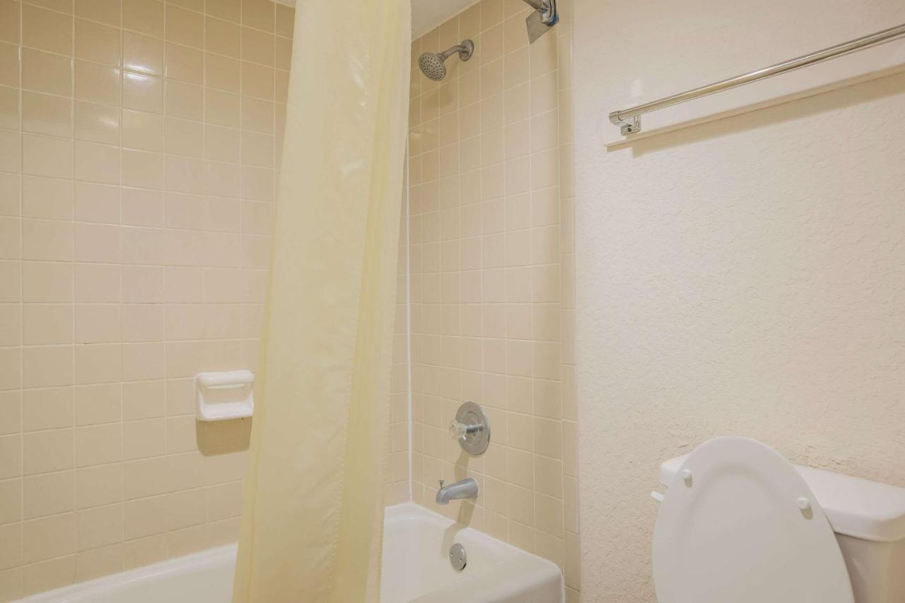 Econo Lodge Vidalia photo 2