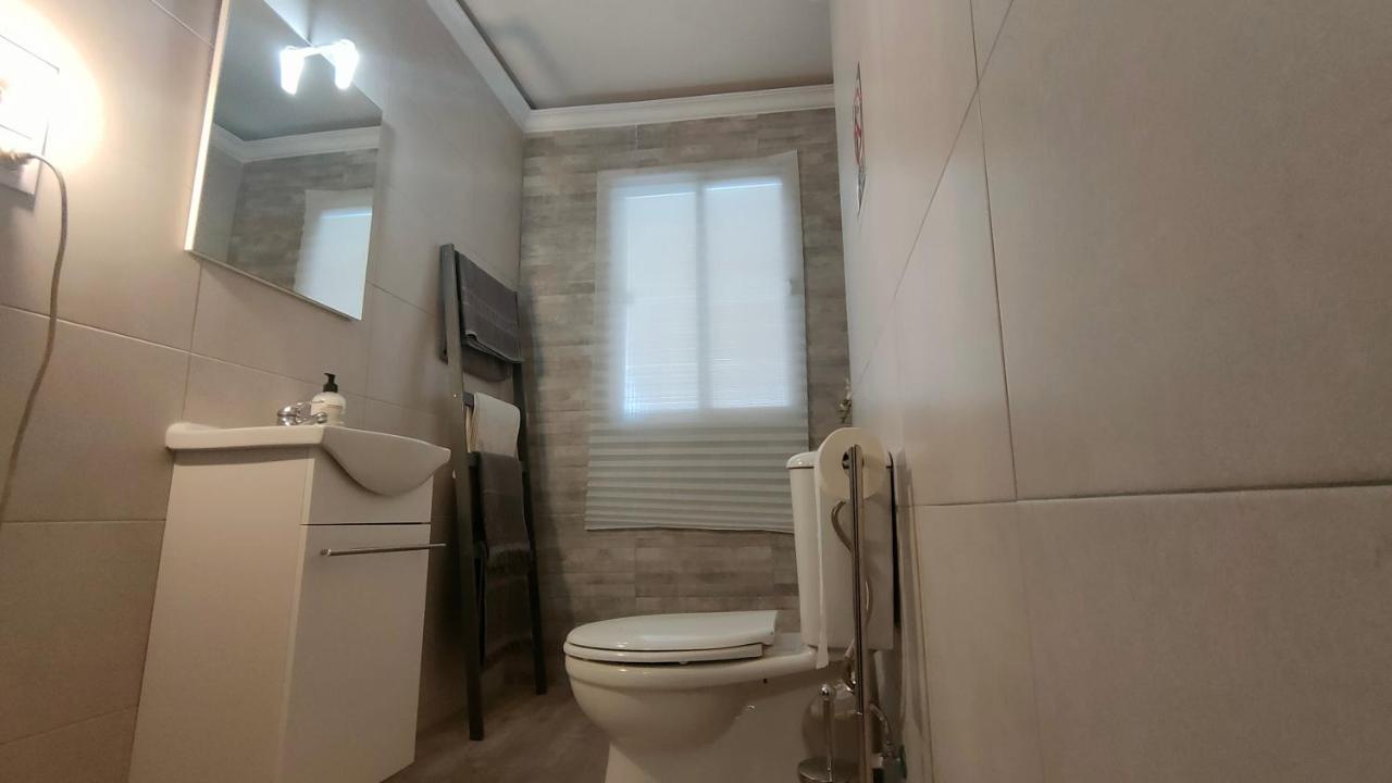 Amplio Apartamento Familiar de 3 Dormitorios en La Zubia Granada a un Paso de la Alhambra y Sierra Nevada - 3