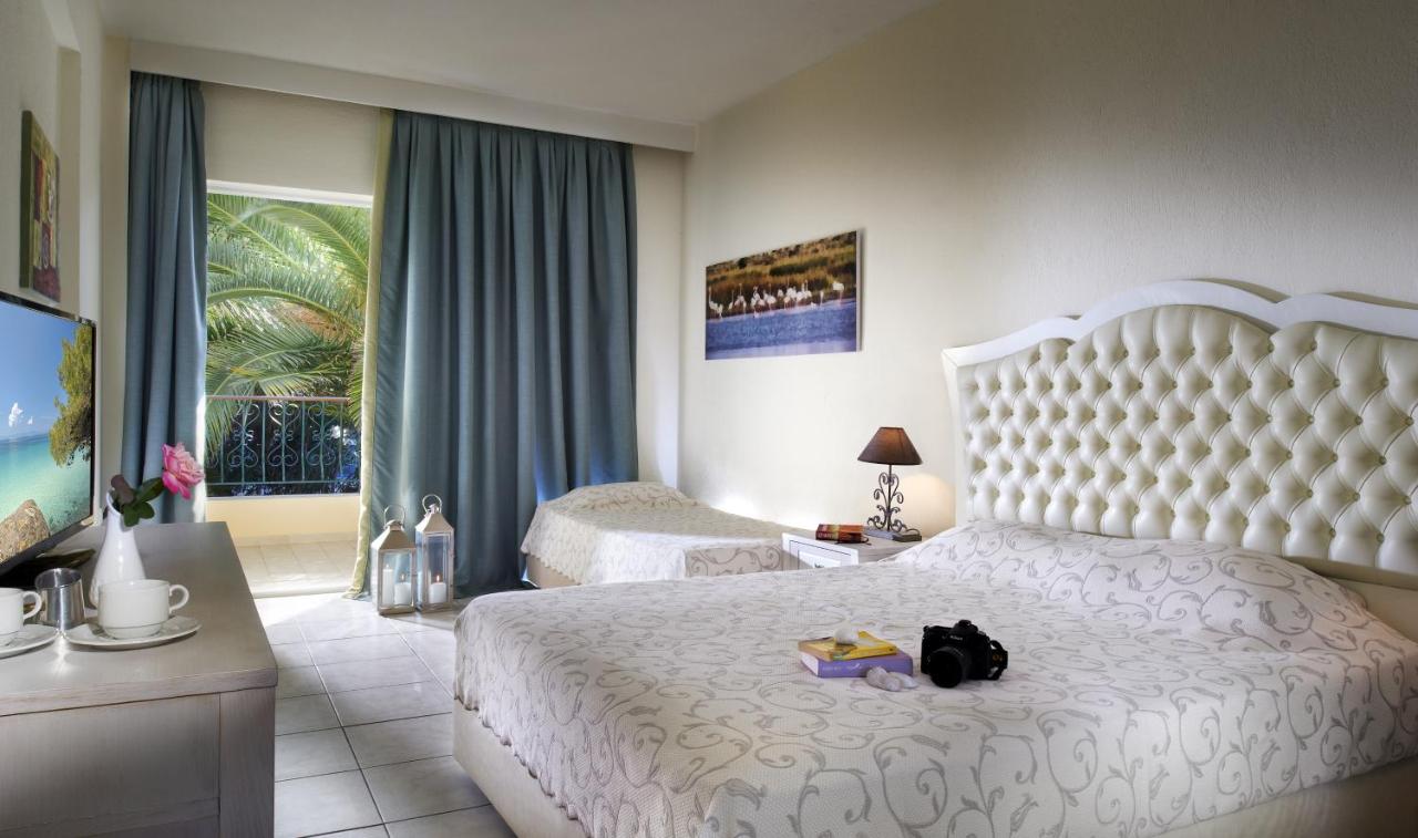 Portes Beach Hotel photo 3